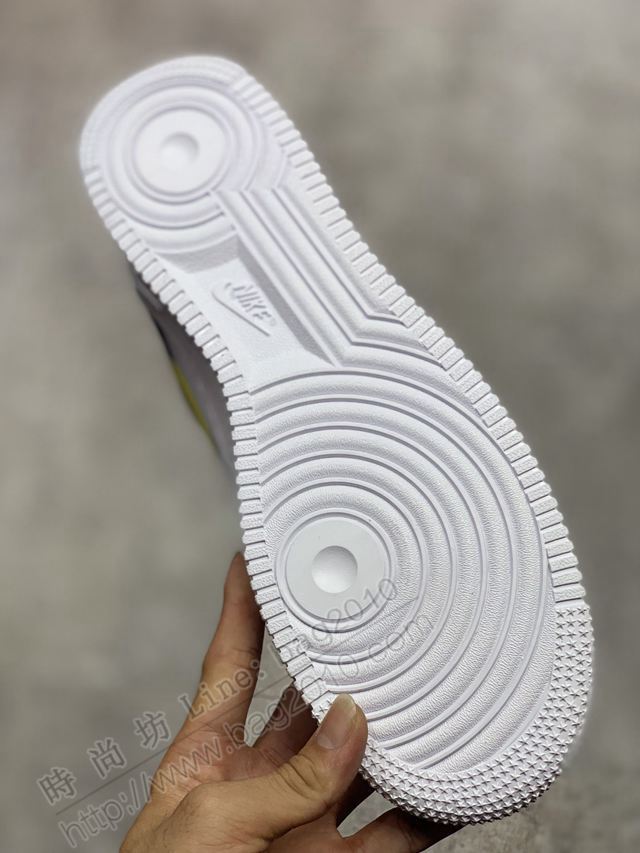 Nike男鞋 耐克空軍高幫絲綢拼接 空軍版型男板鞋 Nike氣墊鞋  hdx13242